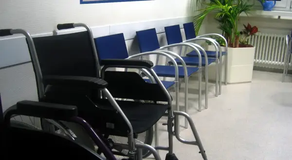Szybka rehabilitacja NFZ Gdańsk: Jak skrócić czas oczekiwania?